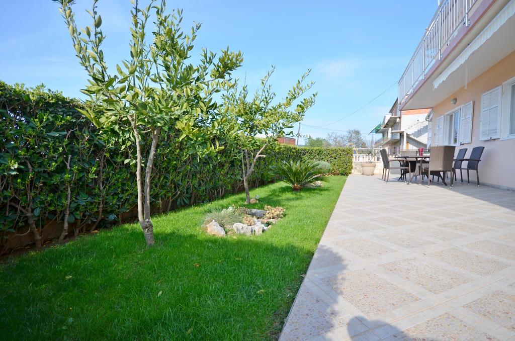 Apartment Marija Vodice Exteriör bild